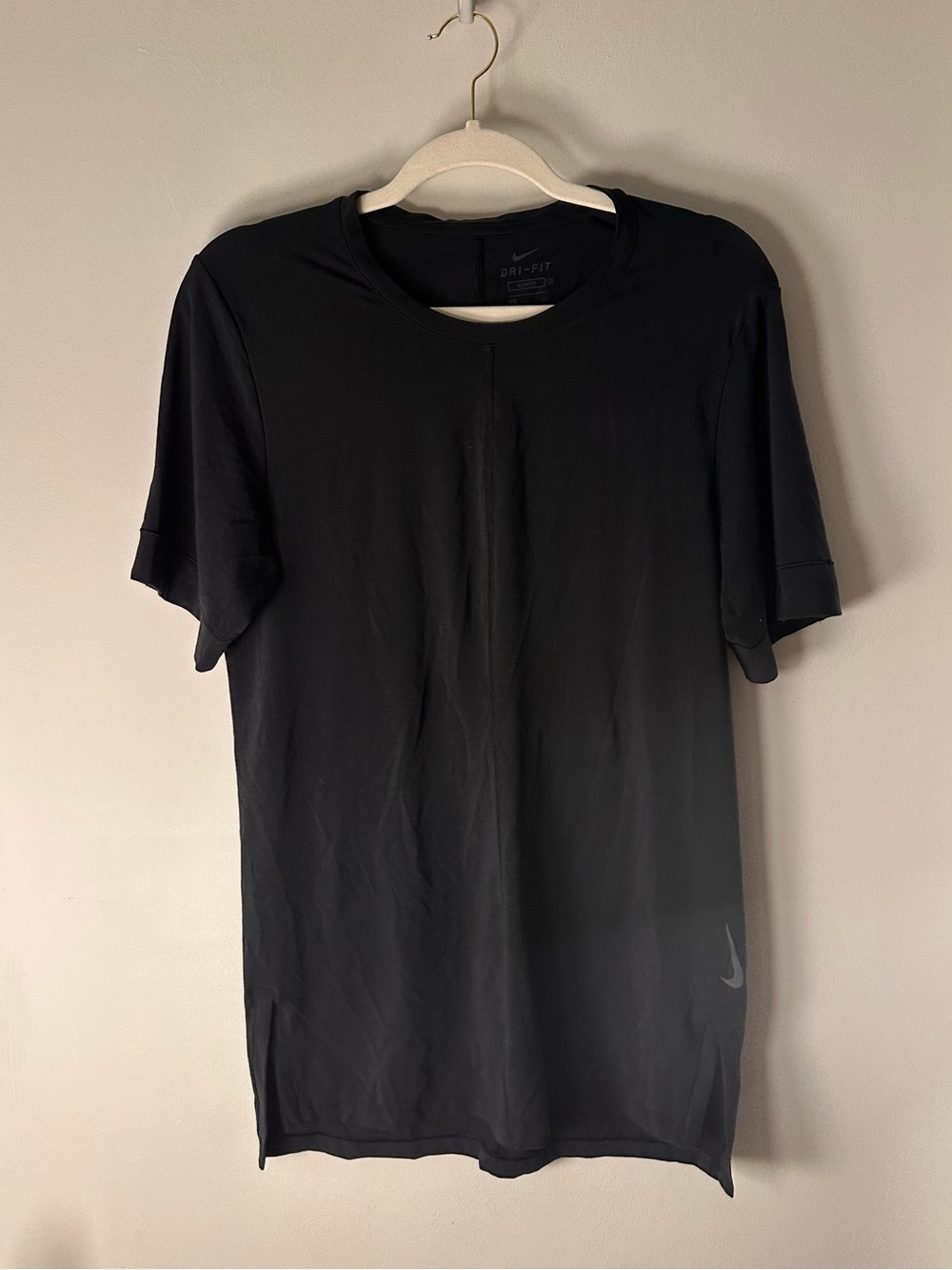 Nike Men’s Black Short Sleeve Dri-FIT Athletic Tee, slim fit, size small